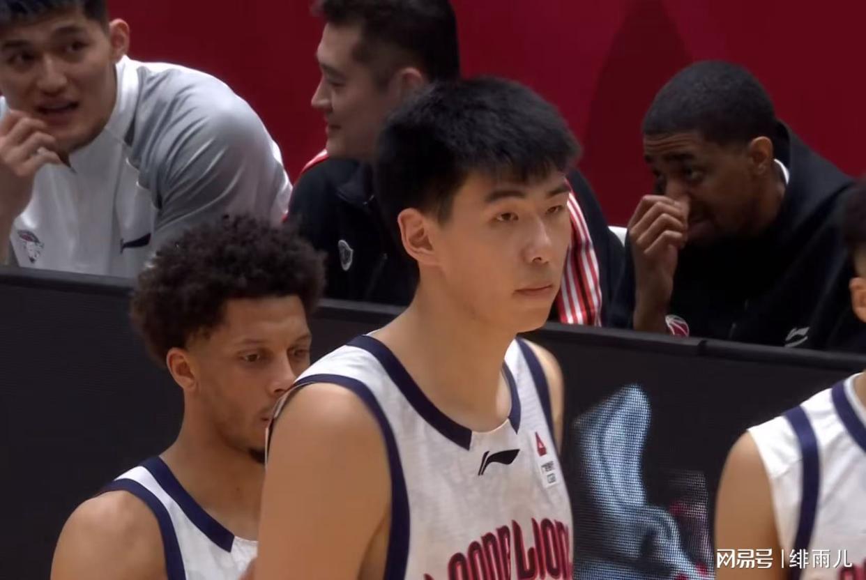 乐鱼官方网站-断档式领先！徐昕封盖碾压全联盟，将躺进中国男篮国家队？